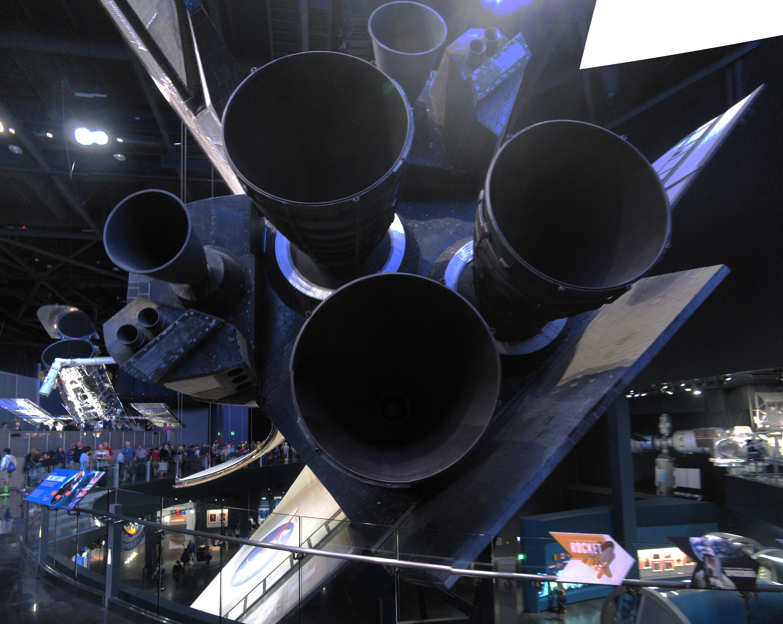 Shuttle-Atlantis-panorama3