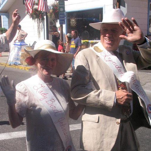 Constitution Day parade, 2004, Lady Bird unknown
